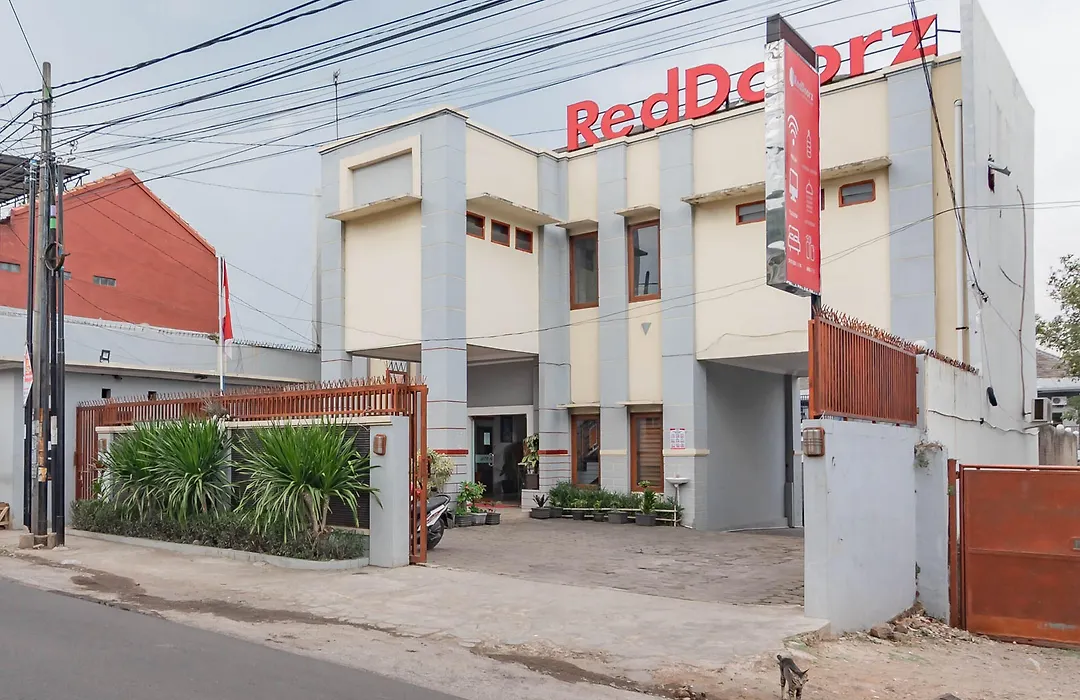 Reddoorz Near Jatinangor Town Square-1